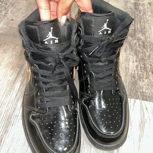 Jordan Black Sneakers